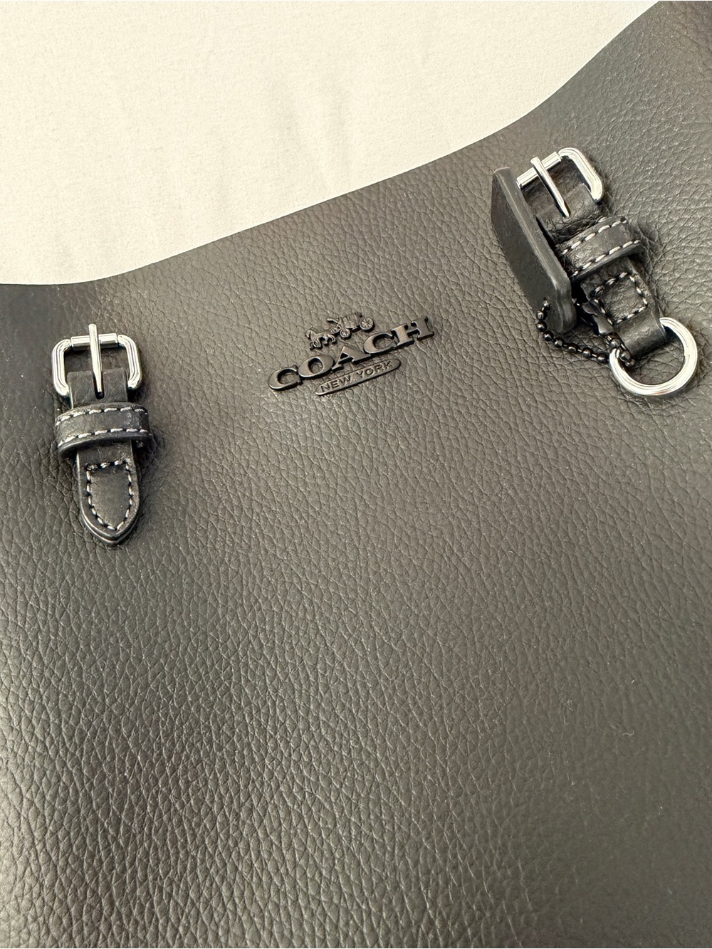 Coach Bag - Picture 3 of 7